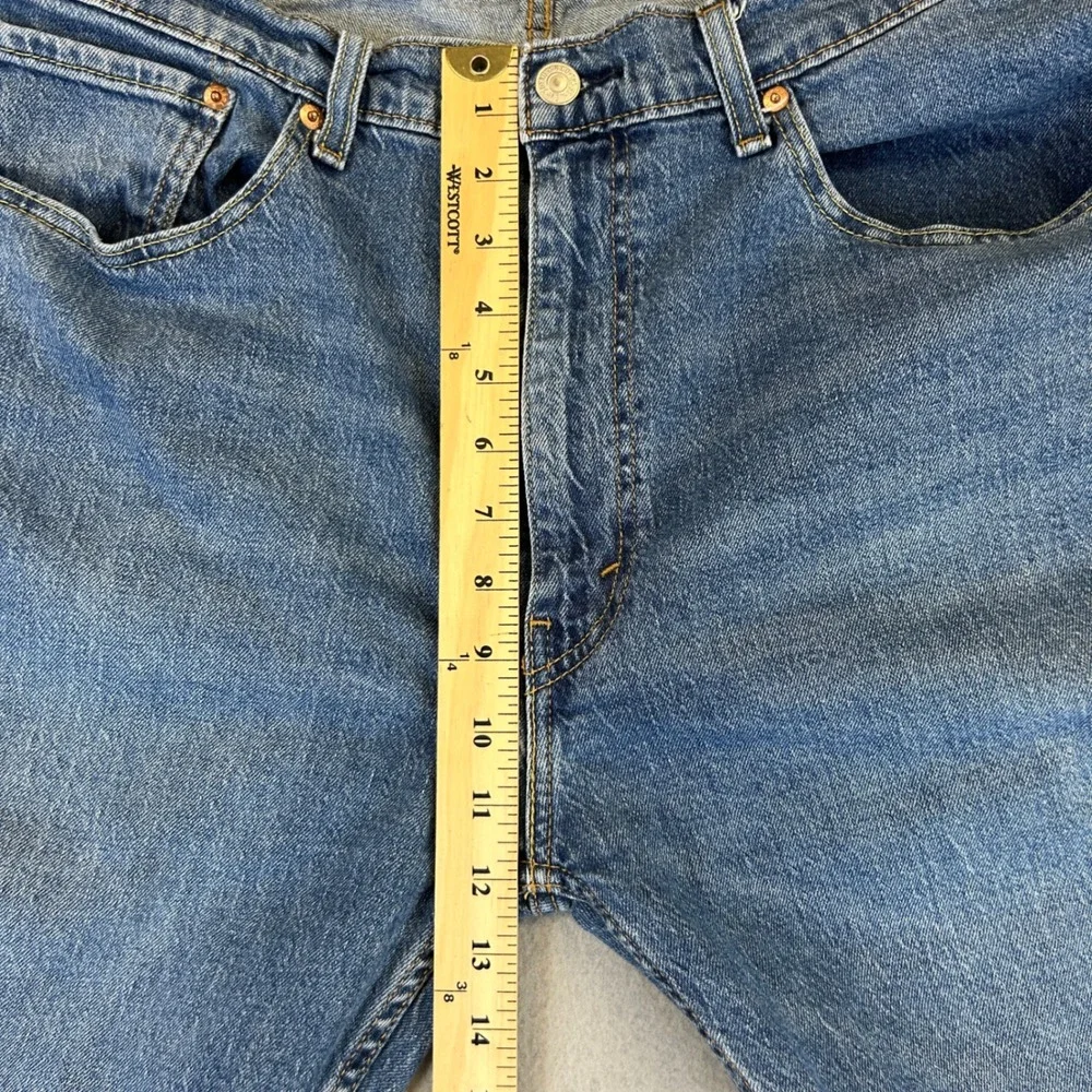 Levis these levi
